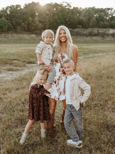 Instagram post by @_melissaloren_