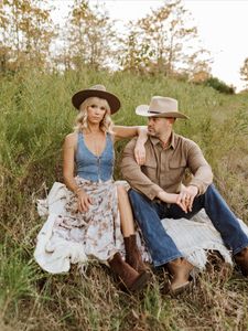 Instagram post by @_melissaloren_