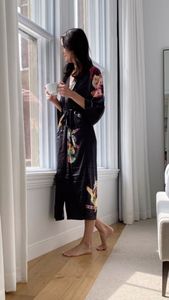 Instagram post by @roomtoveuve