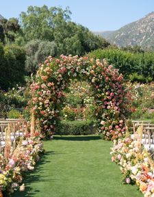 Instagram post by @jessicamangia_photography