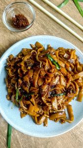 Instagram post by @farahjeats