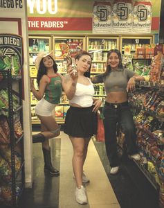 Instagram post by @juv1v1