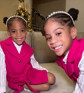 Instagram post by @postelltwins