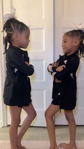 Instagram post by @postelltwins