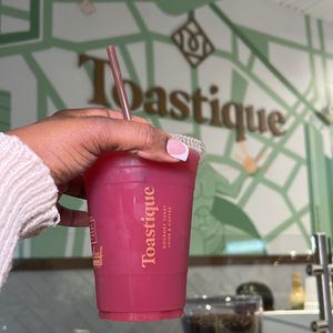 Instagram post by @letsgowithtay