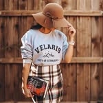 @lostinbookworld Instagram Profile