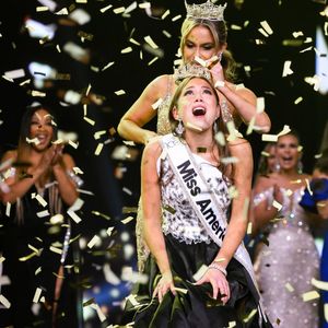 Instagram post by @emmabroyles_