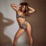 @ellenatakos Instagram Profile