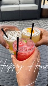 Instagram post by @_taylastevie