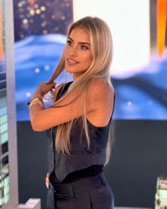 Instagram post by @claudiaplive