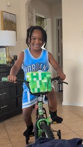 Instagram post by @love4thekrew