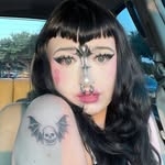 @graverobbergrl Instagram Profile