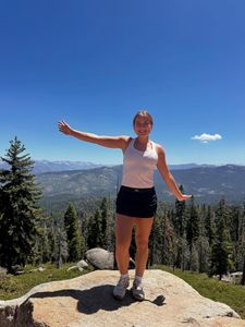 Instagram post by @lauren_klem_