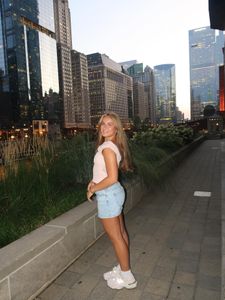 Instagram post by @lauren_klem_