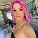 @kristihoward Instagram Profile