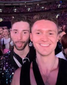 Instagram post by @lewcjruss