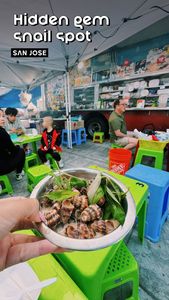 Instagram post by @foodiswhyimbroke