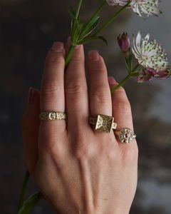 Instagram post by @alexispavlantos