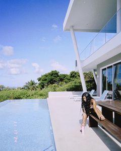 Instagram post by @thecheyennealexis