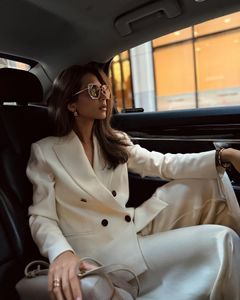 Instagram post by @jasminapuri