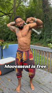 Instagram post by @stro_dos