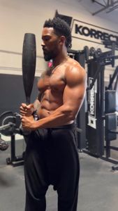 Instagram post by @stro_dos