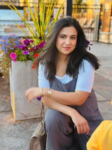 Instagram post by @i_m_mahreen