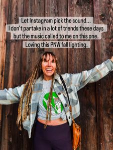 Instagram post by @llamallamaadventure