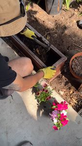 Instagram post by @lizzaayy_c