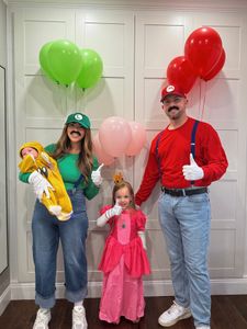 Instagram post by @alexafayy