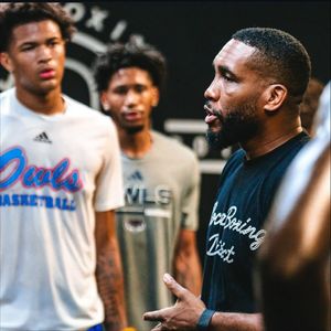 Instagram post by @dyah_ali