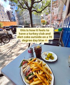 Instagram post by @heyseantaylor