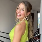 @moniiicamendoza Instagram Profile