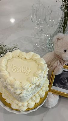 Instagram post by @explorewithcely