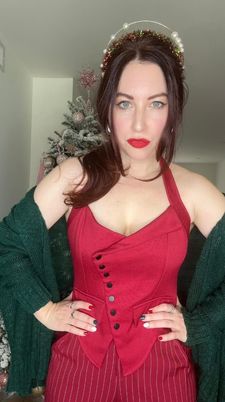 Instagram post by @iridescentscarab