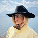 @amandanelz Instagram Profile