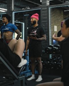 Instagram post by @paristhetrainer