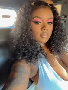 Instagram post by @_24krose