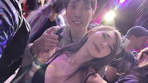 Instagram post by @yiliangpeng