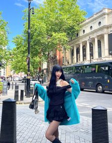 Instagram post by @aura_jina_j