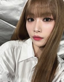 Instagram post by @aura_jina_j