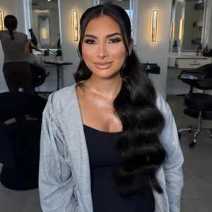 Instagram post by @makeupbyarya1