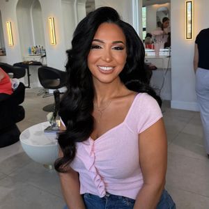 Instagram post by @makeupbyarya1