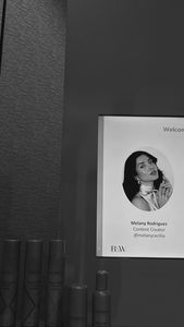 Instagram post by @melanycecilia