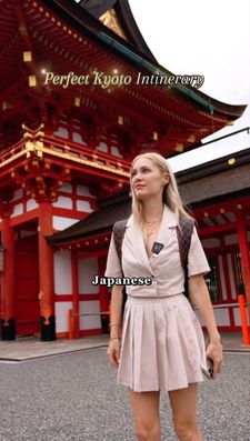 Instagram post by @ellemclemore