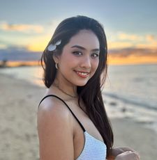 Instagram post by @ploydyoung