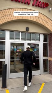 Instagram post by @ryanellingson8