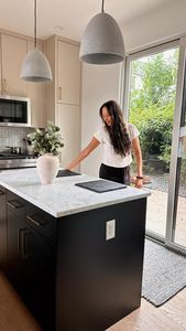 Instagram post by @chelseabucklew