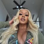 @luvvcelii Instagram Profile