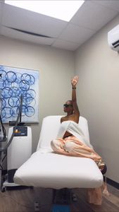 Instagram post by @angelleslife